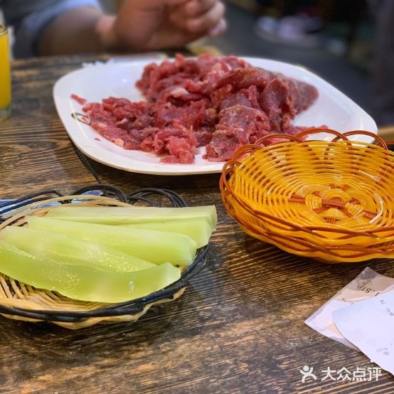 老秦凉都黄卤肉馆(滨江店)
