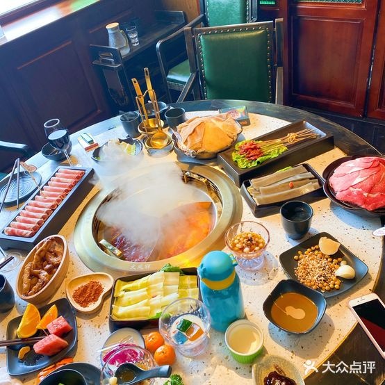 火鳳祥鲜货火锅·深夜十塘(朝阳路总店)
