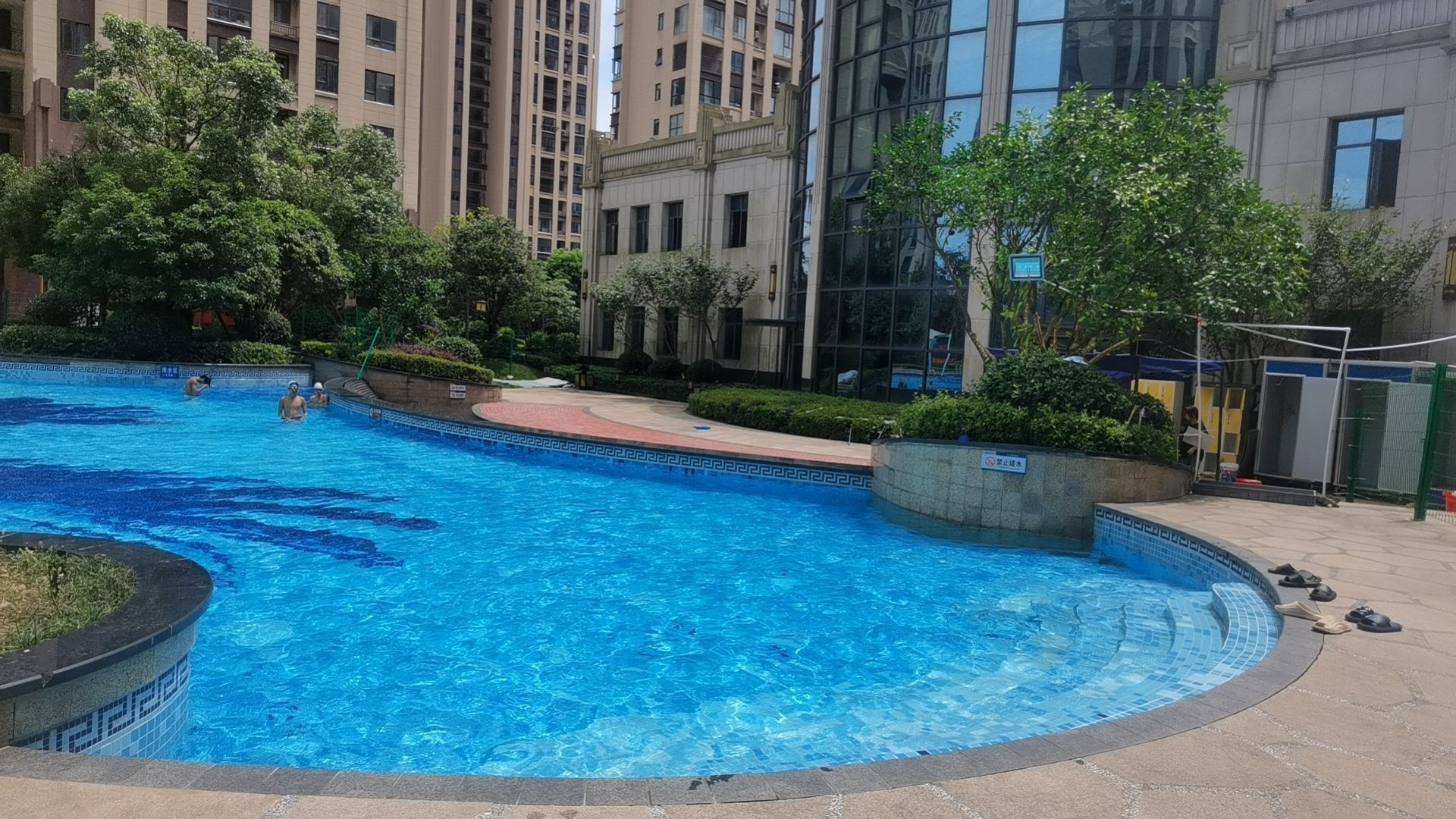 山水一城-游泳池