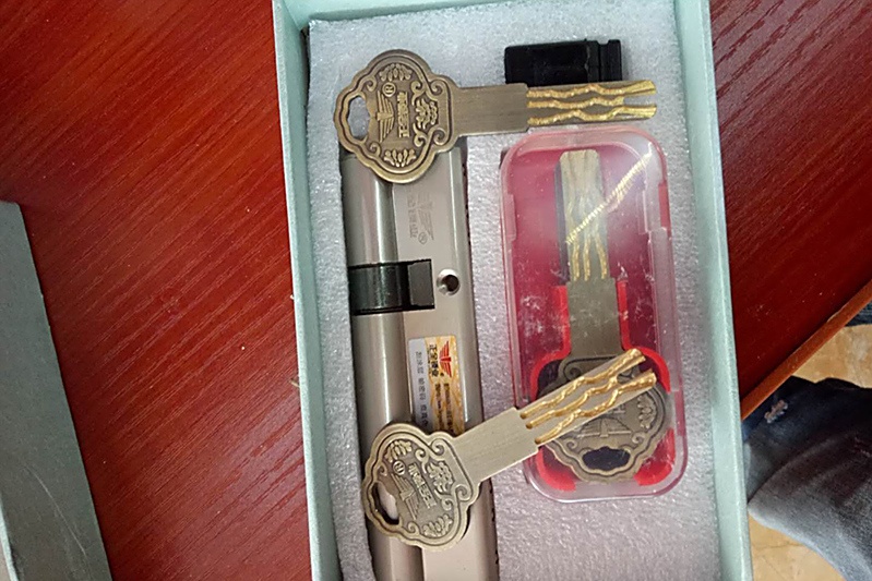 闵鹏开锁换锁公司