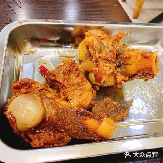 延兴路19好上一课招牌自助骨头锅