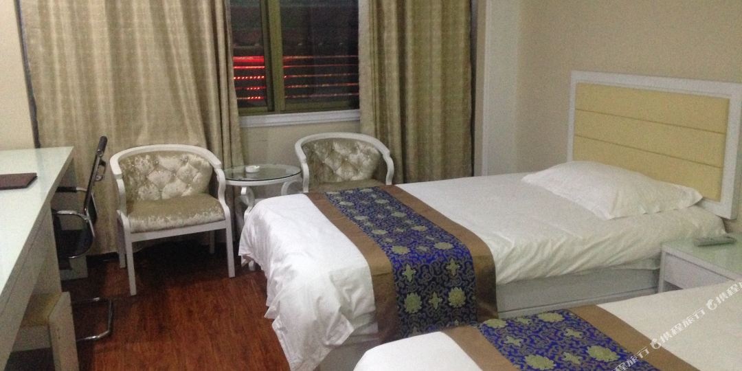 鑫都商务宾馆(天高金色家园北)