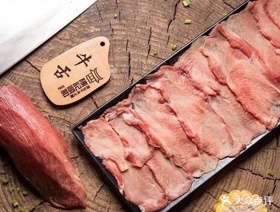 囧牛潮汕牛肉活孩鲜(金山天翔产业园店)