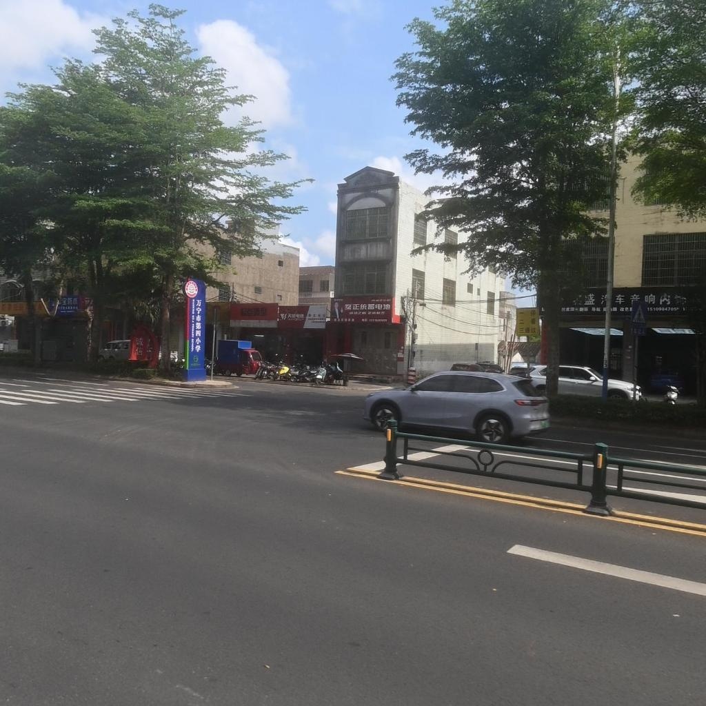 名盛汽车音响内饰改装