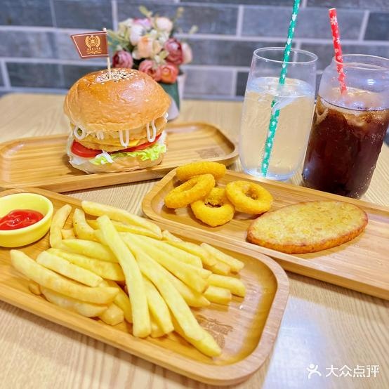 充电堡手工牛肉堡堡