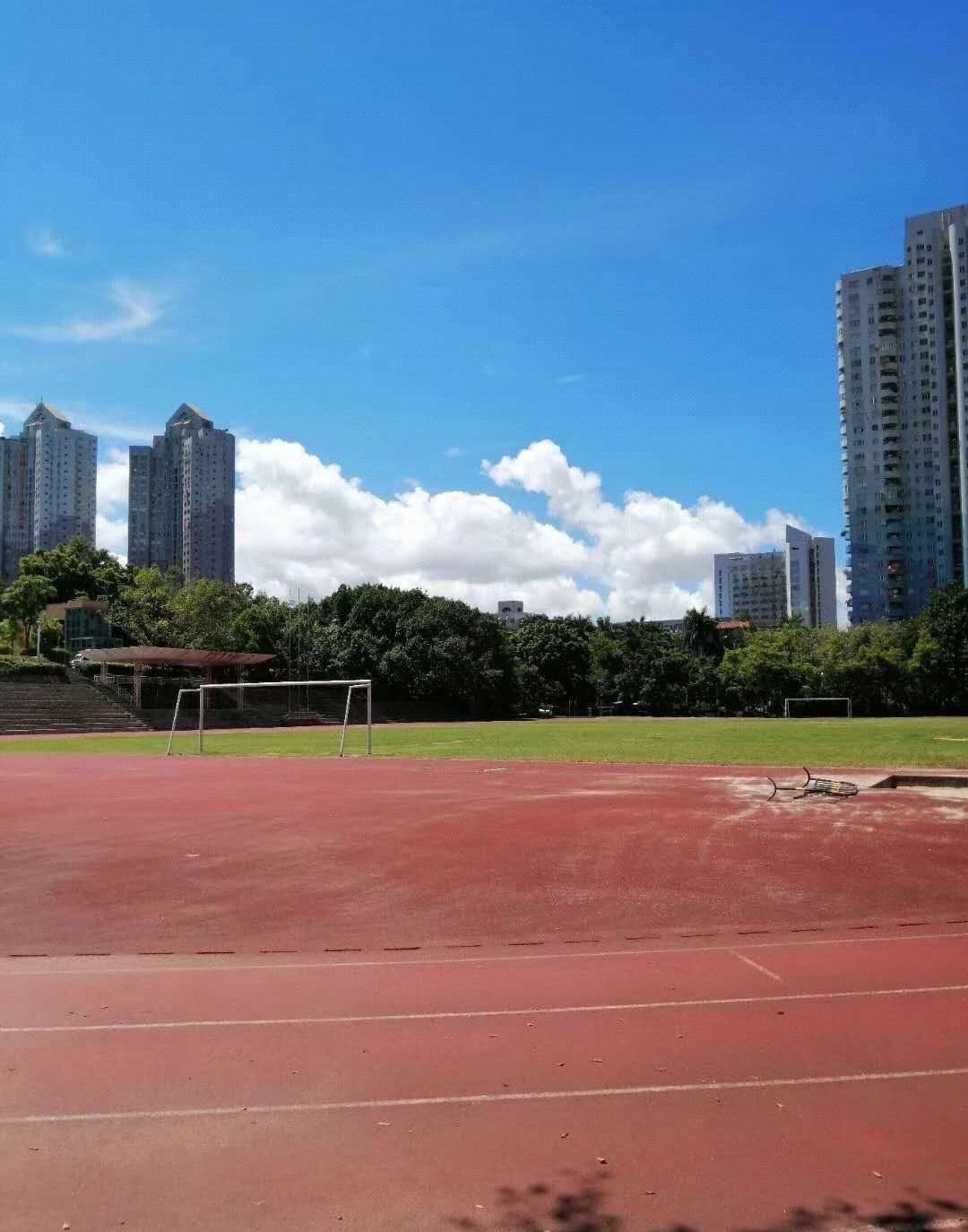 深圳市南山华侨城体育场