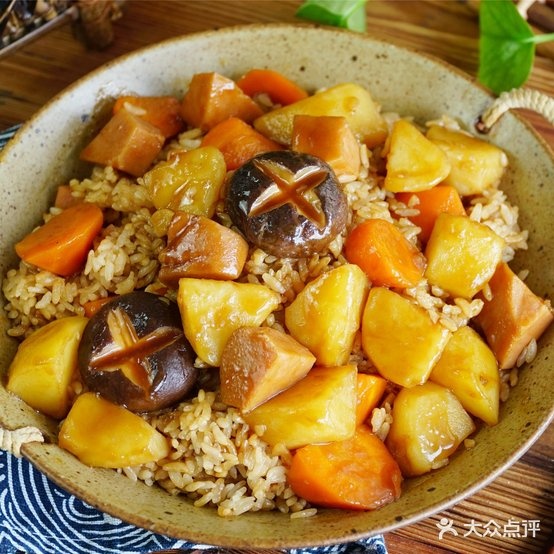 柒公主干锅虾焖饭(财满街店)