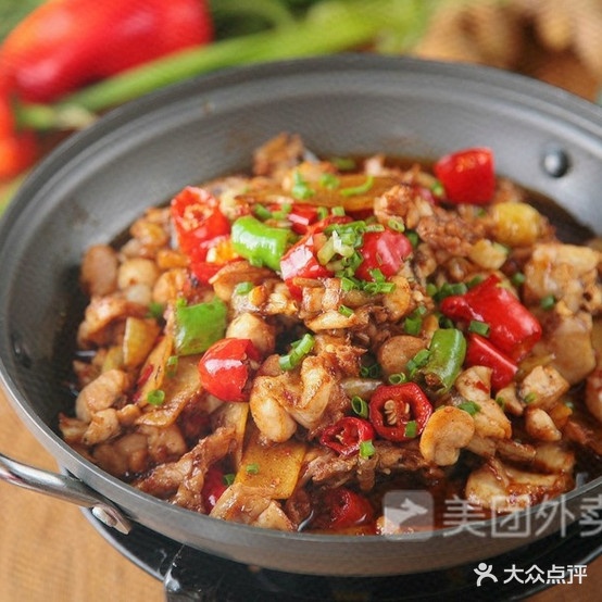 二波老成都号椒牛蛙(长丰店)
