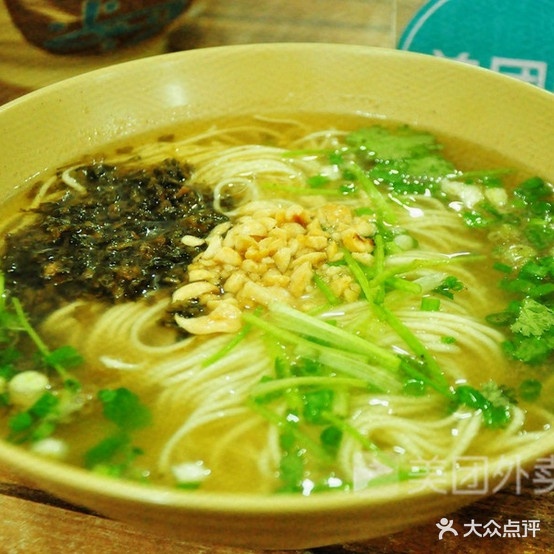 小西北•陕西特色美食(生龙国际店)