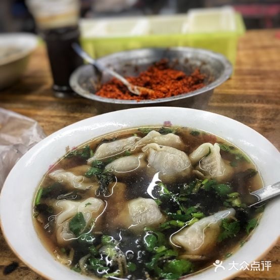 张家牛肉烧饼羊肉汤馄饨