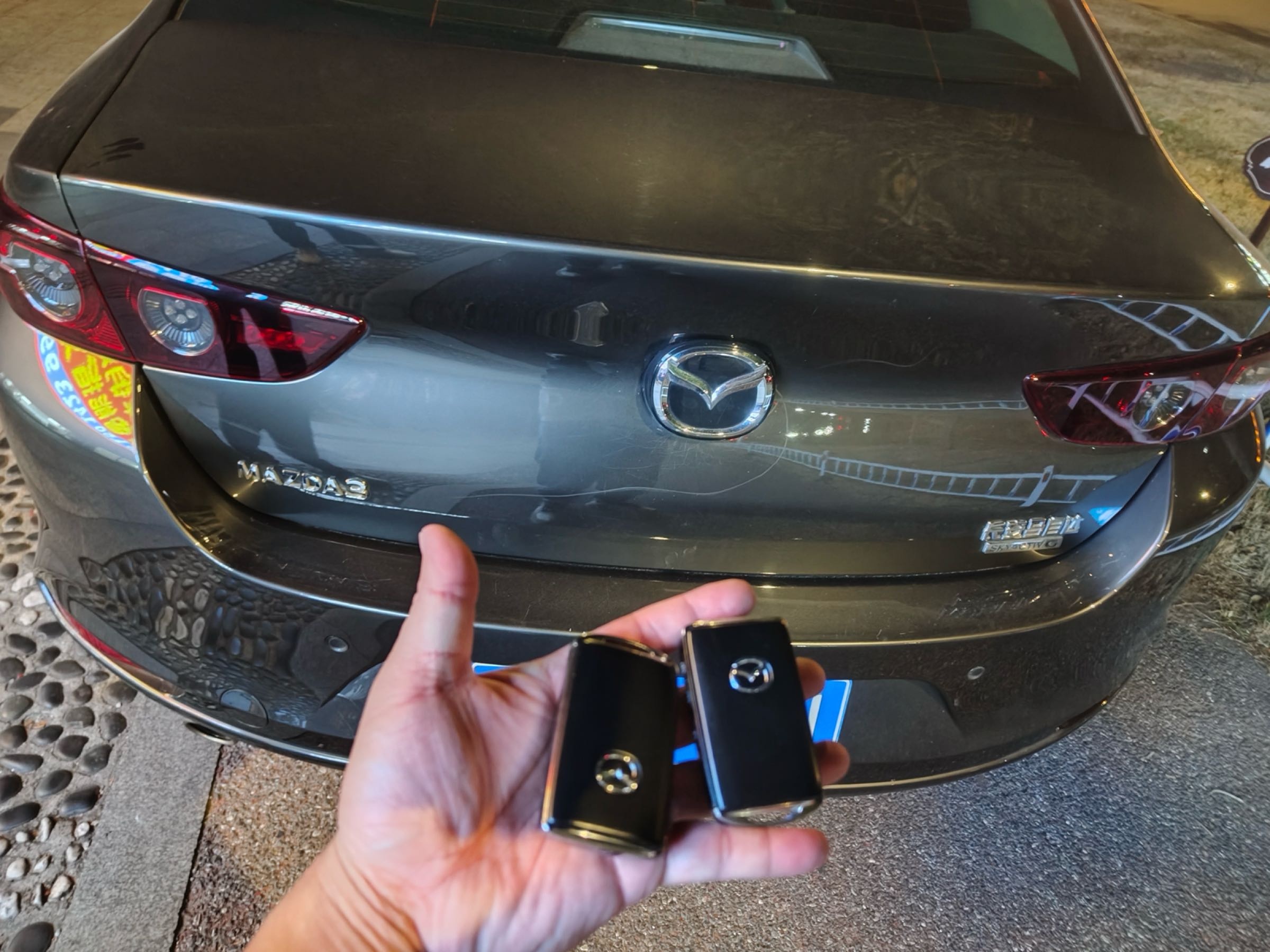 锁匠先生开锁配汽车遥控钥匙(南沙总店)