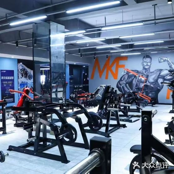 美克菲游泳健身(郑州大学店)
