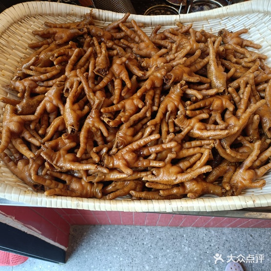 卤校长火锅(威远店)