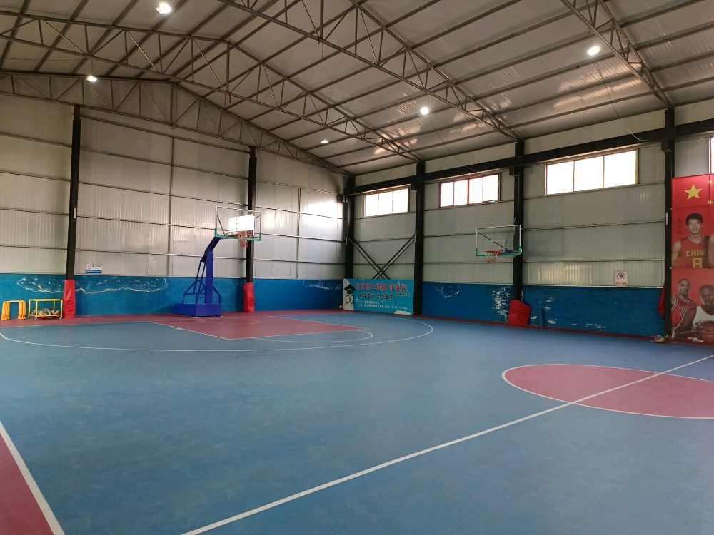 雄县昝岗镇程朋健身馆