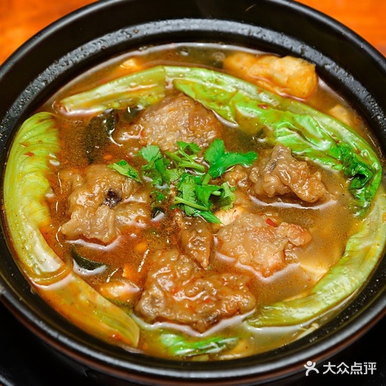 瑞新砂锅湘菜馆(亲情文化大院店)