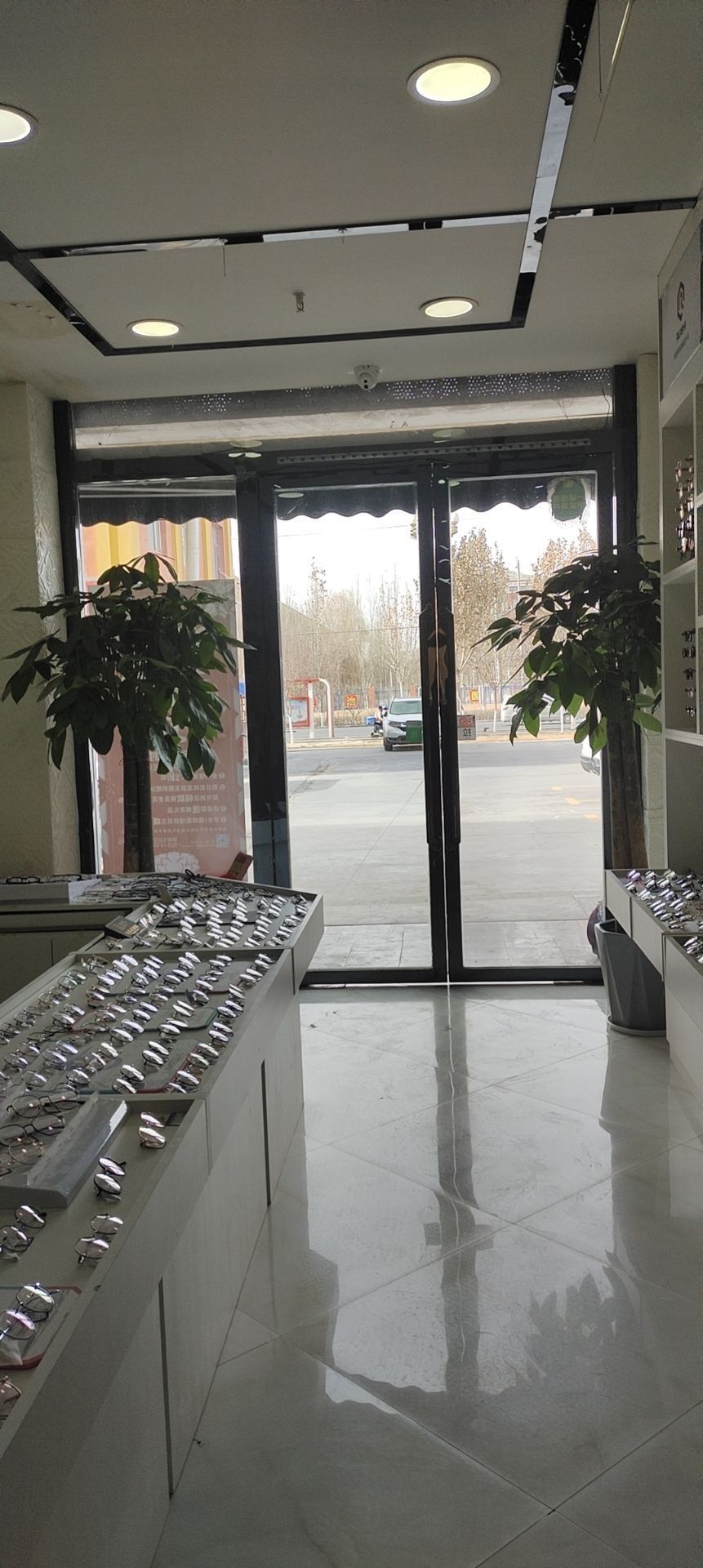 明朗眼镜(大学路店)