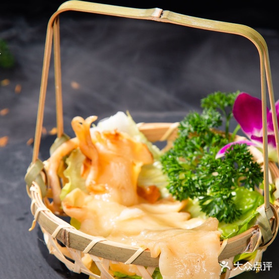 落座顶楼餐厅