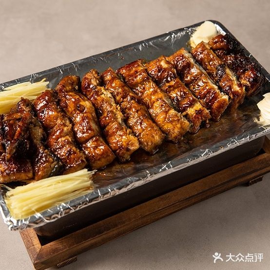 清进屋鳗鱼汤烤海鲜鱼(筑城广场店)