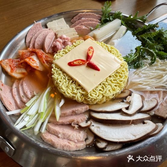 勾勾锅(联宝公寓店)
