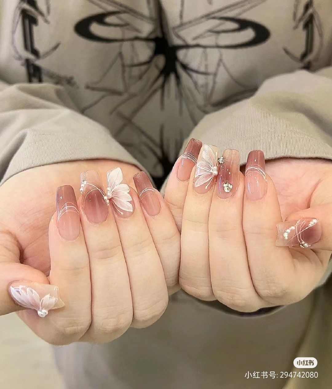 石康伊容美甲美睫