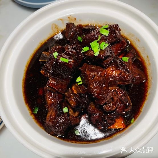 东大白(南浔香山路店)