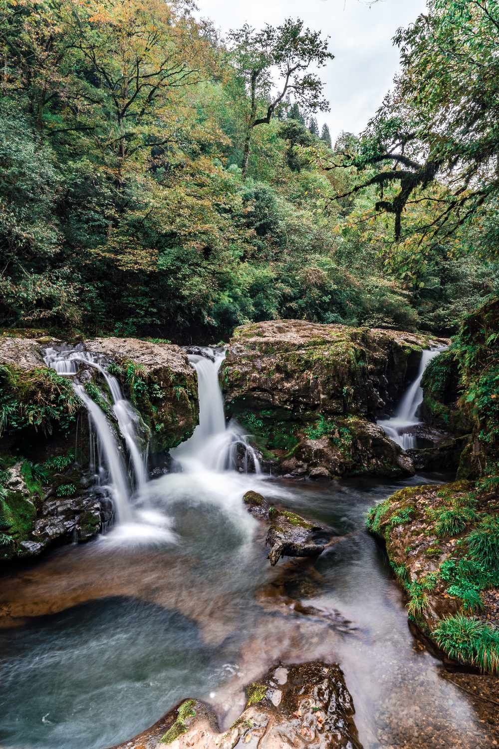 龙苍沟叠翠溪景区