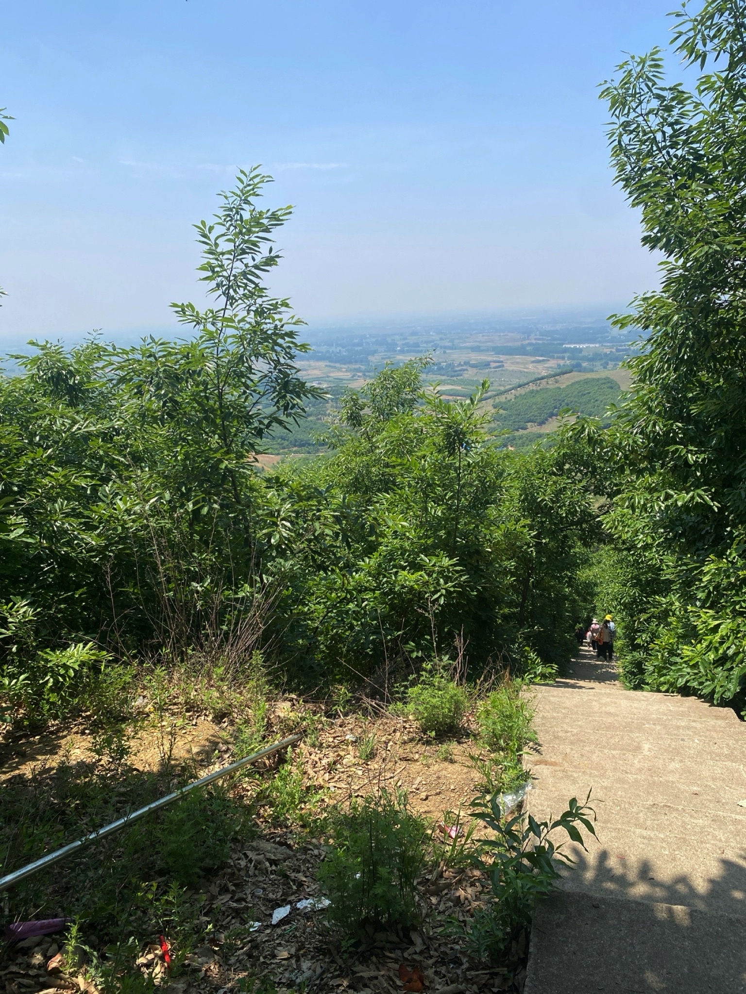 三贤山