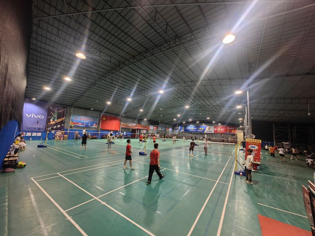 飞扬羽毛球馆