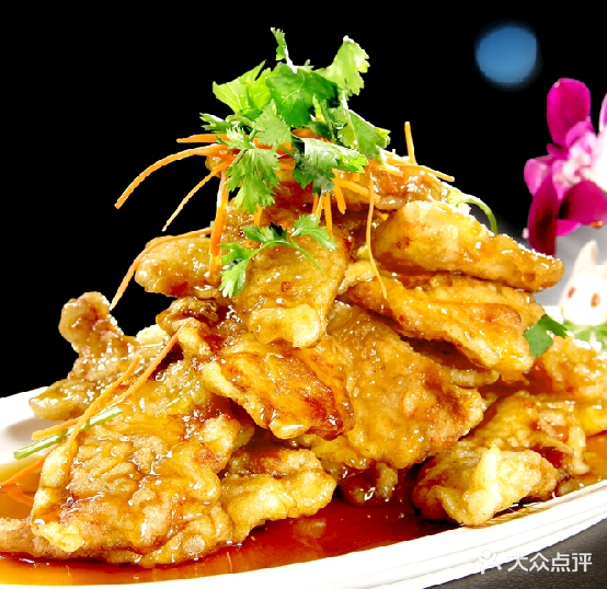 嘴尚皇·铁锅炖人·东北菜(东东和达城店)