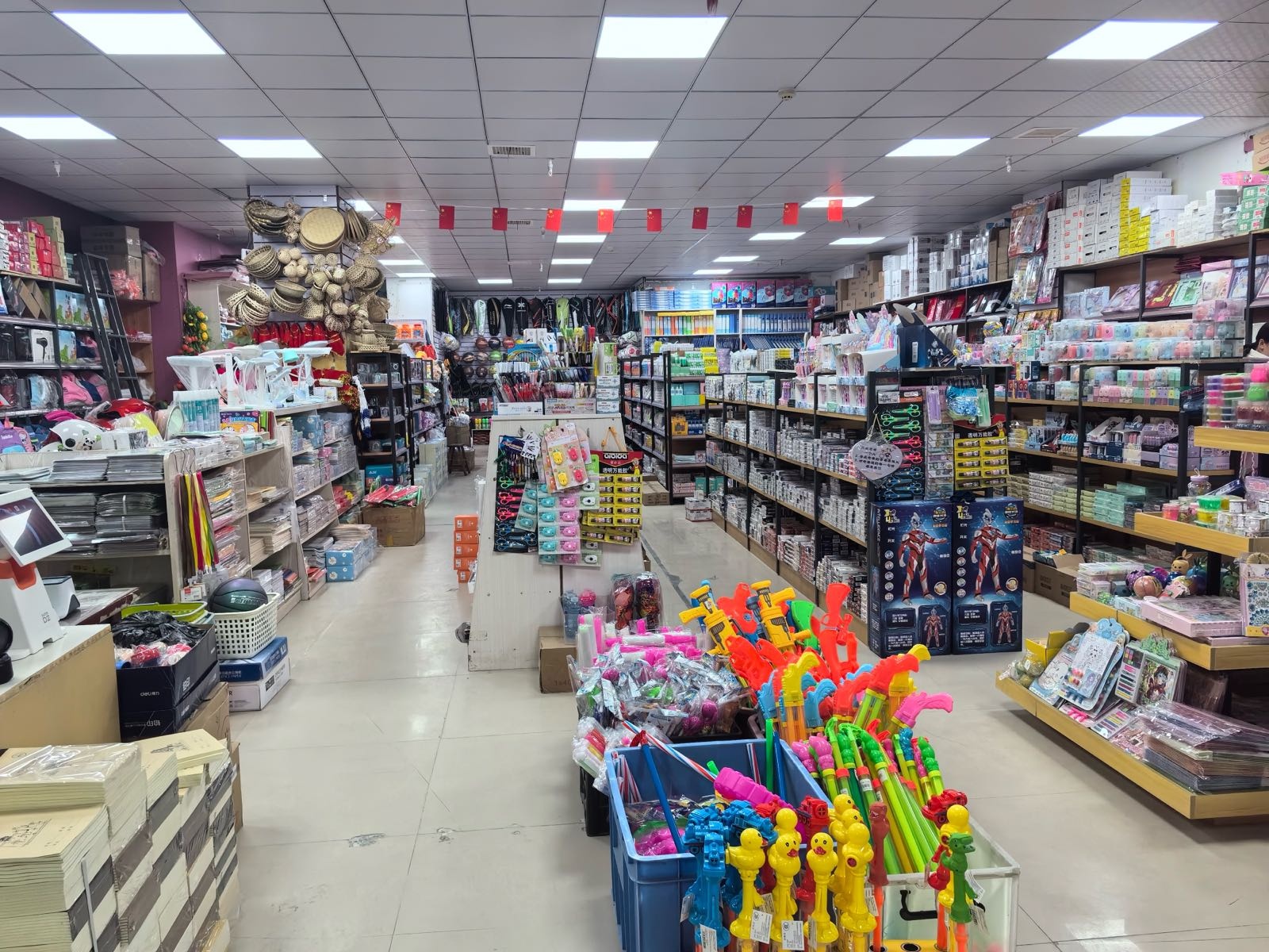 榆林市榆阳区银泰百胜百货店