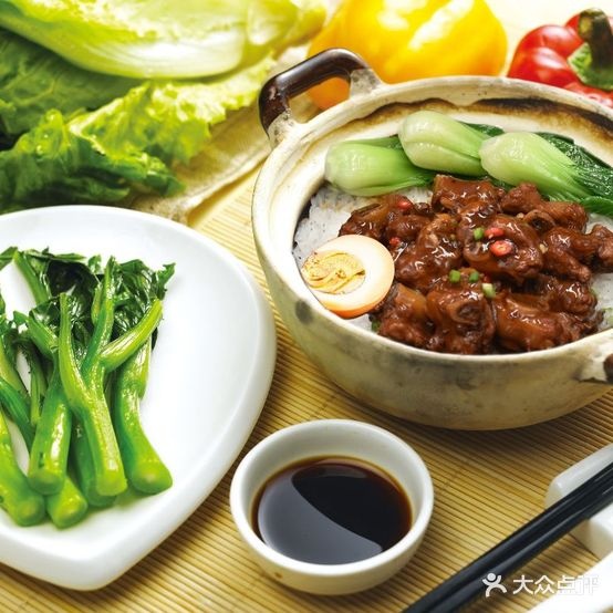 莫小咪煲仔饭(世贸路店)