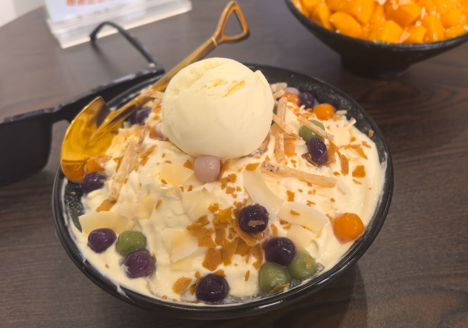 哇呜牛奶冰