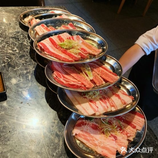 拿肉火肉(罗浮广场店)