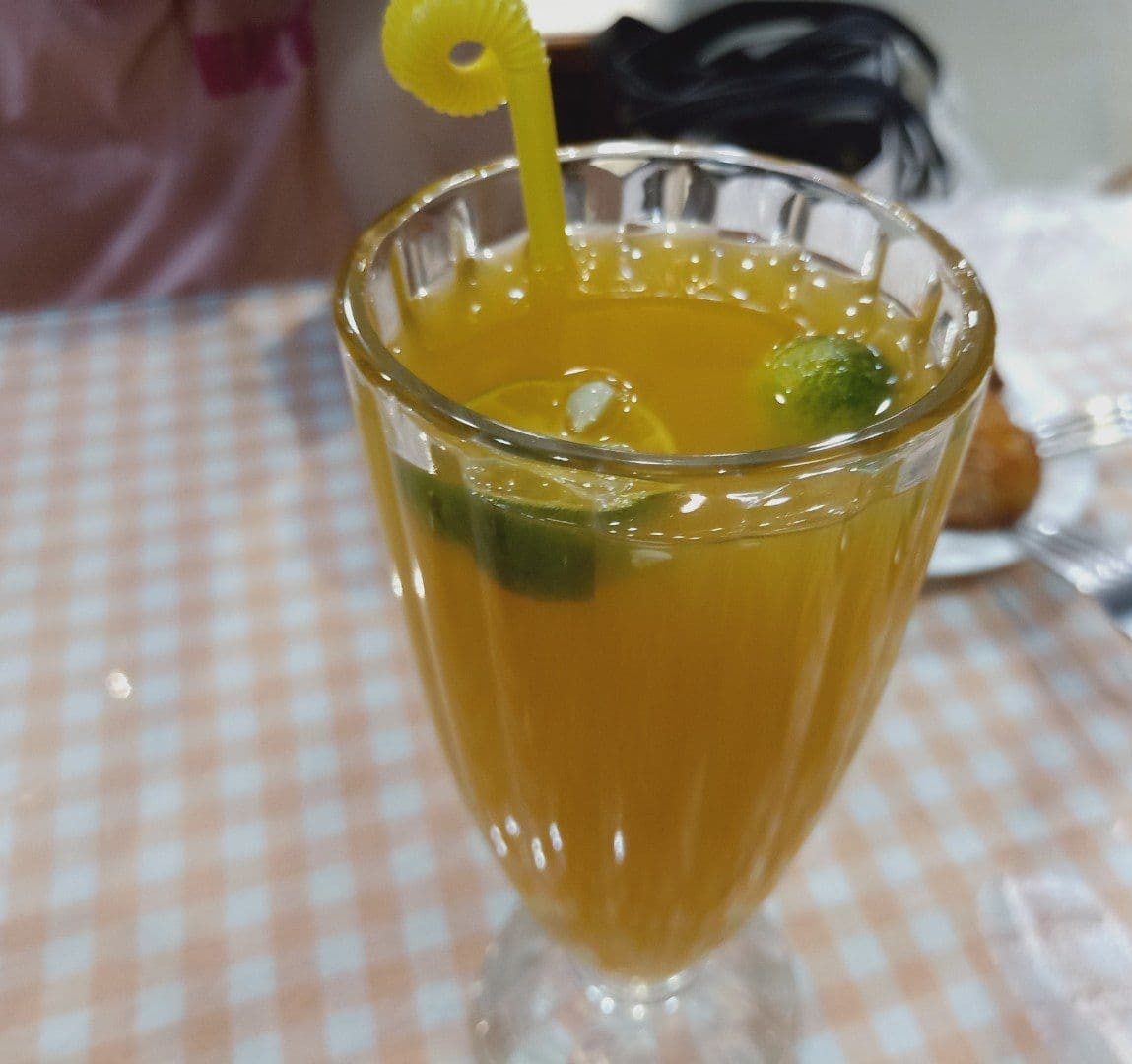 花语·阿伦西亚牛排西餐厅(罗浮广场店)