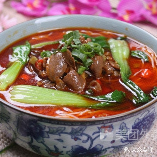 虎姐烧烤灌汤米粉(银杏社区店)