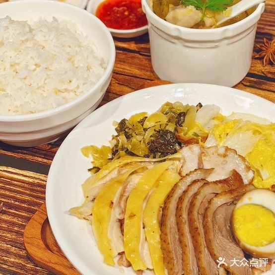 鹅百味潮汕卤狮头鹅饭(廿三里店)