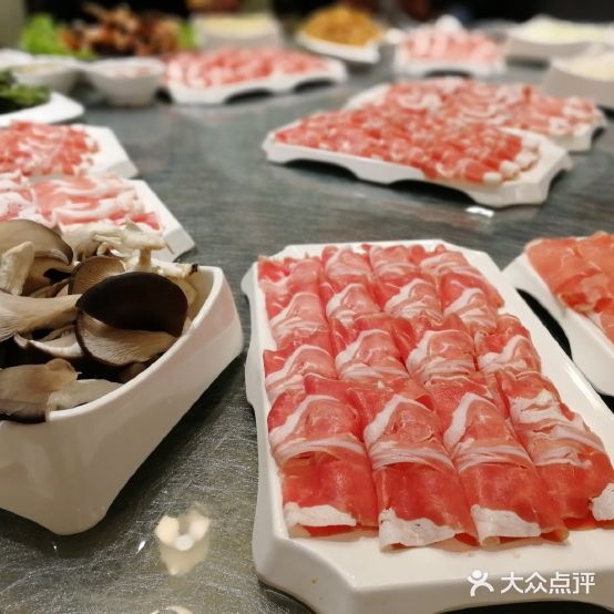 亮来顺海县火锅·鲁菜(台东店)
