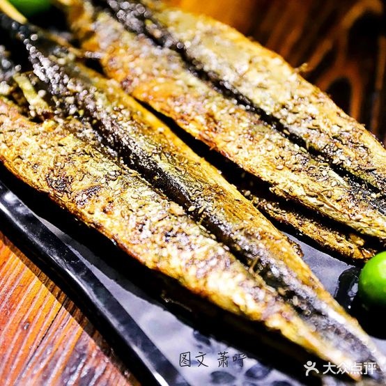 陶缘谷.瓦缸烧烤