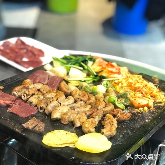 车氏火山石黄牛肥肠(叁号院店)