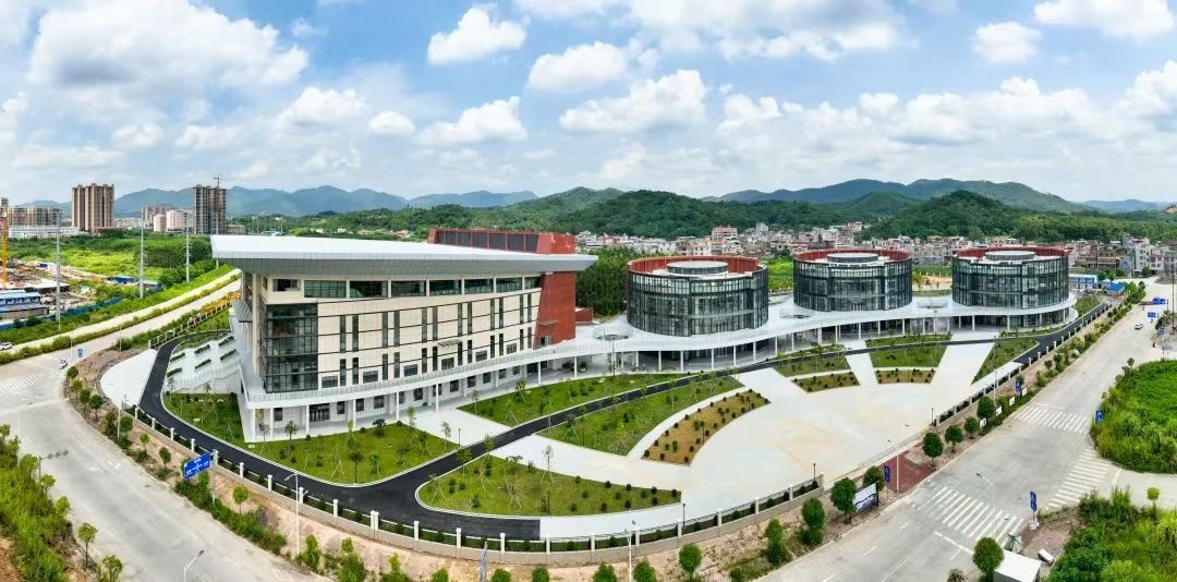 兴业县文体综合馆