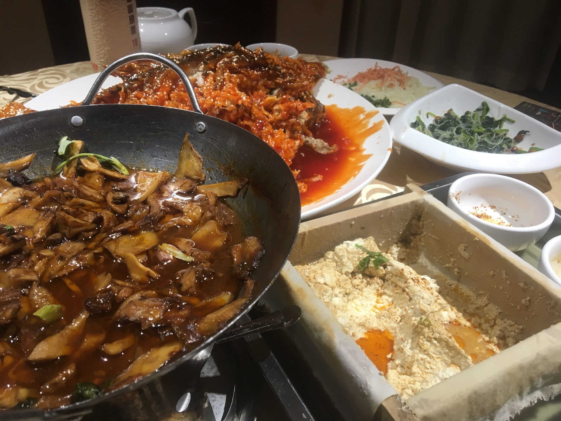 黑家贵宾楼(团结东大街店)
