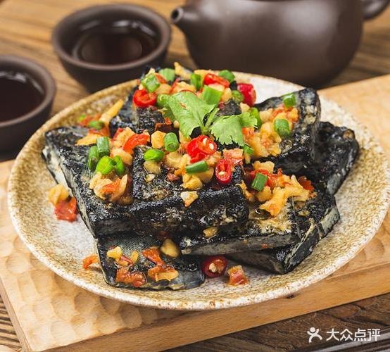 卓小串