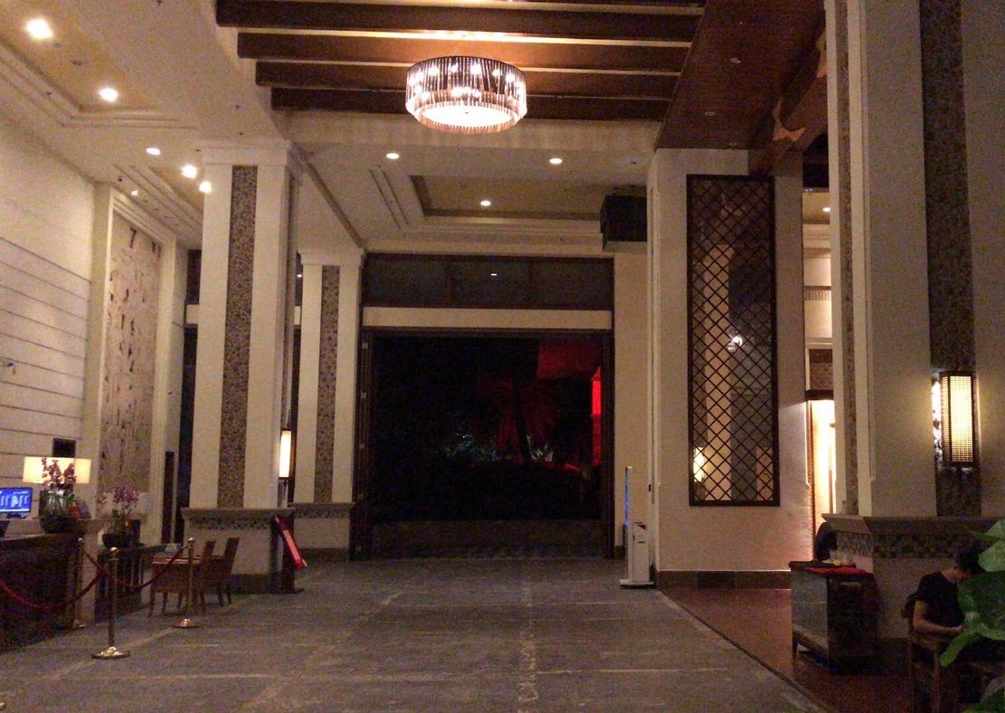 鸿洲埃德瑞时光大堂吧