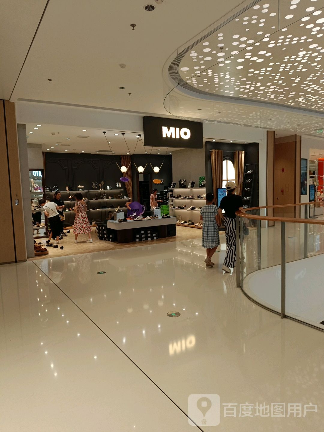 郑州高新技术产业开发区石佛镇MIO(正弘汇店)