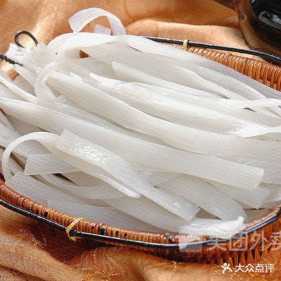 晋运胡子的盘鸡(圣人西大街店)