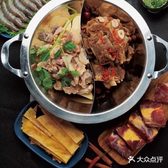 季掌门牛古火锅(曲城巷店)