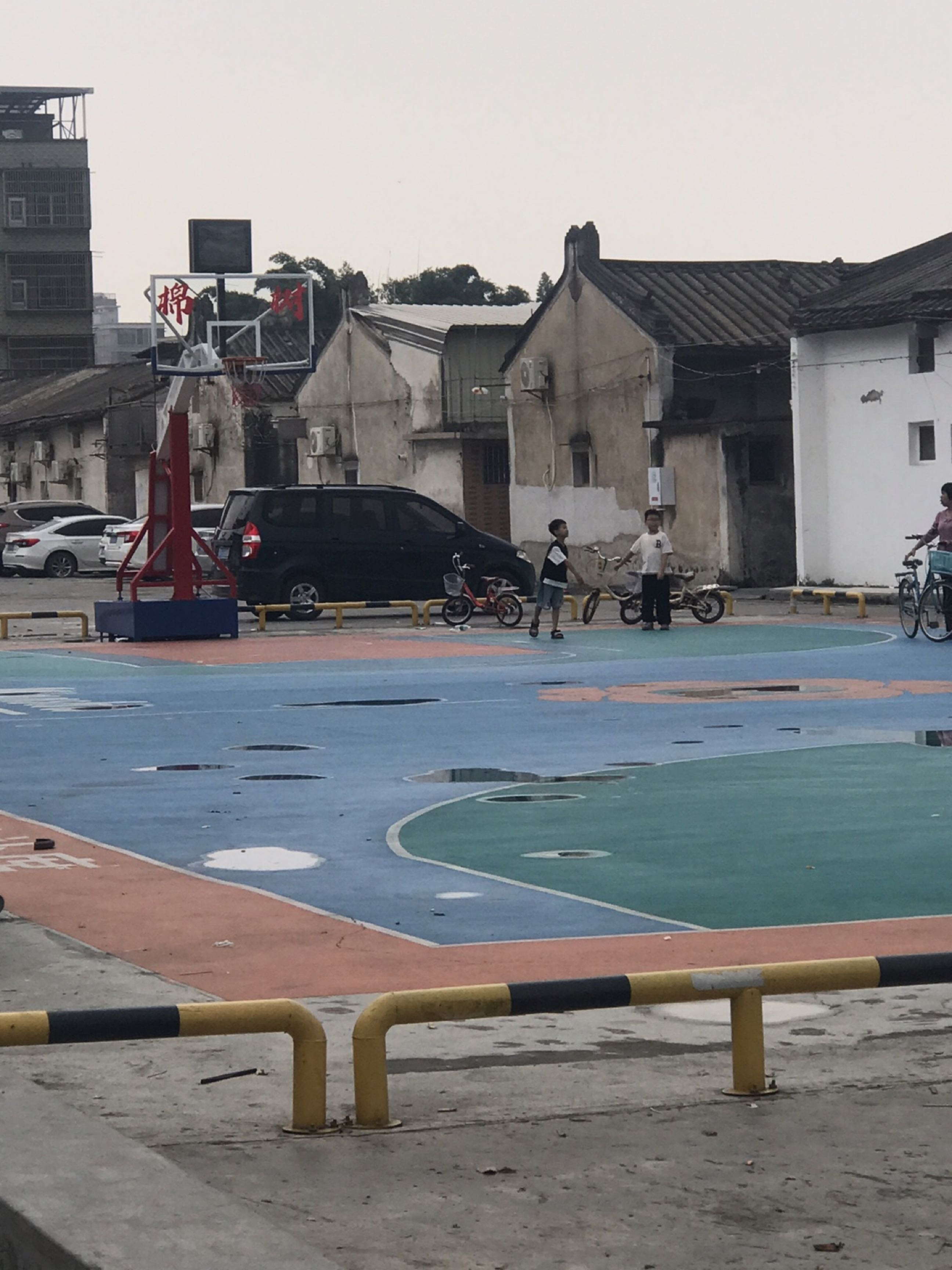 棉树村篮球场