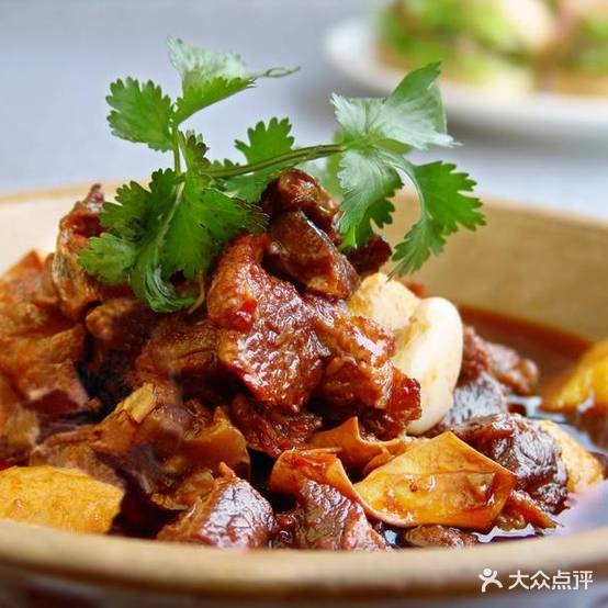 一厨铁板红烧牛腩饭