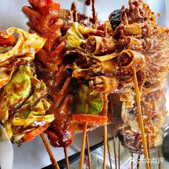 多鱼炸串麻辣烫烫