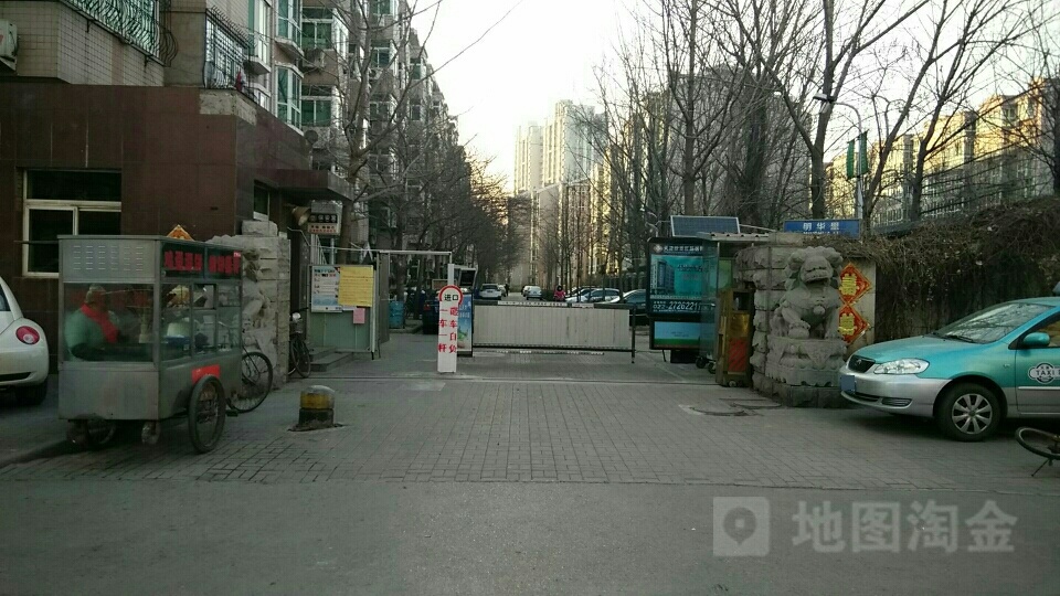 天津市红桥区铃铛阁怡华路明华里东门(明华里小区旁)